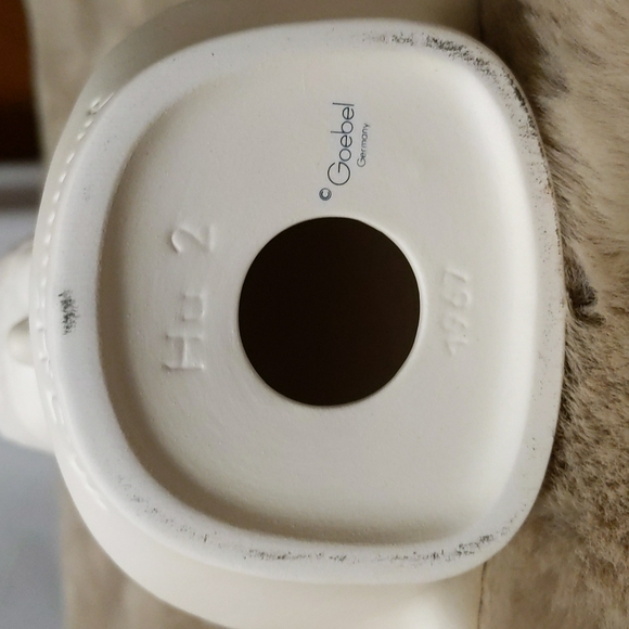 Hummel Nun Bust - Picture 5 of 11